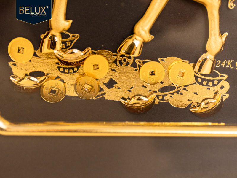 Tranh quà tặng mã đáo thành công dát vàng 24k 33x26cm